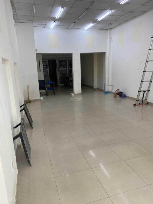 Cho thuê Mặt bằng or NC Góc 2 MTĐ Cách Mạng Tháng Tám , P.11 , Quận 3